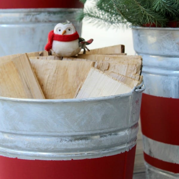 vintage-stripe-aged-galvanized-buckets-uncommon-designs